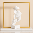 Escultura do Silêncio - Silence is Gold