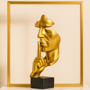 Escultura do Silêncio - Silence is Gold
